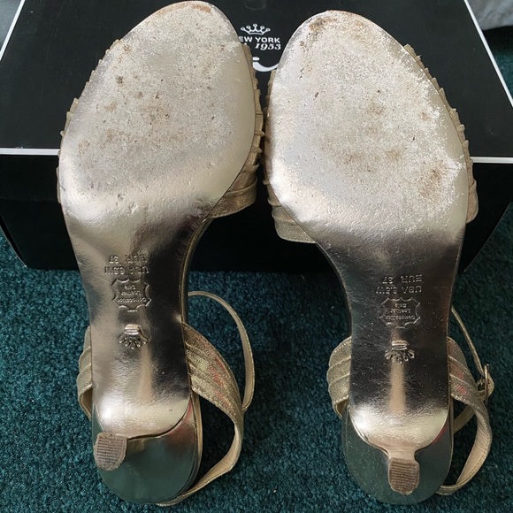 Nina Camille Gold Sz6.5 Heel - Picture 5 of 5